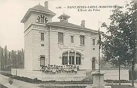L'école des filles devenue depuis la Mairie de Fontaines-Saint-Martin.