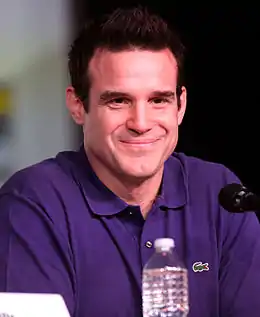 Eddie McClintock interprète Ronan