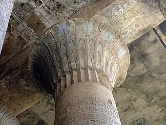 Chapiteau lotiforme Temple d'Horus (Edfou). XXXe dynastie 380-362 AEC