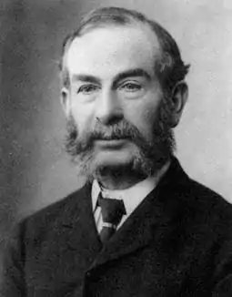 Edward Routh, mathématicien canado-anglais, inventeur du critère de Routh-Hurwitz et du théorème de Routh, prix Smith de 1854, prix Adams de 1877 et cousin de Louis-Alexandre Taschereau.