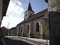 L'église Saint-Gervais et Saint-Protais vue de la rue.