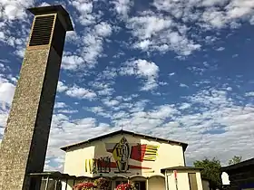 L'église Saint-Georges,(paroisse Saint-Isidore) à Marloie