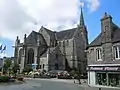 Vue de l'église depuis la place de l'Église