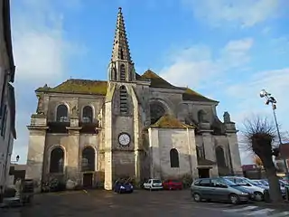 Église Saint-Christophe-et-saint-Pèlerin.