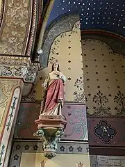 Statue sulpicienne de Sainte Barbe en plâtre XIXème siècle avec sa palme du martyre et la tour, église Saint-Etienne à Romorantin Loir et Cher France