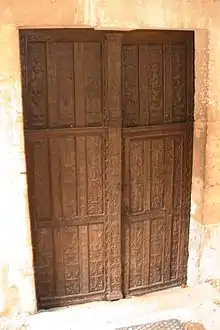  Porte à double vantail datée de 1547