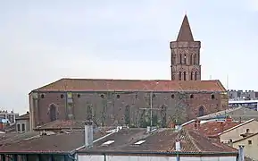 L'église Saint-Nicolas et les toits du quartier Saint-Cyprien.