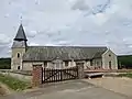 Église Saint-Pierre dans son enclos