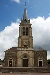  Photo de la façade d'une église