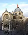 Tout comme le Sacré-Cœur de Montmartre, l'église Saint-Augustin associe les styles roman et byzantin.