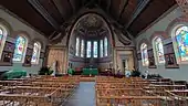 Nef de l'église Sainte-Jeanne-d'Arc