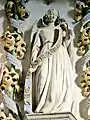 Église Sainte Madeleine de Magny-Fouchard - Statue d'un ange entourant la Vierge
