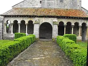 Porche dit "champenois" de l'église paroissiale.