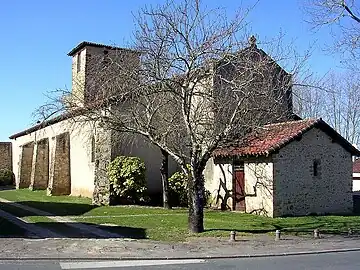 L'église vue de l'avenue Jean Dupouy