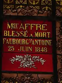 Détail du vitrail à la mémoire de Mgr Affre, tué sur les barricades du faubourg Saint-Antoine en 1848.