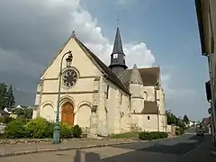 L'église de la Nativité-de-la-Vierge.