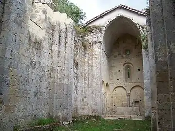 Ruines de l'église de Genens.