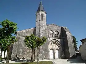 Façade de l'église.