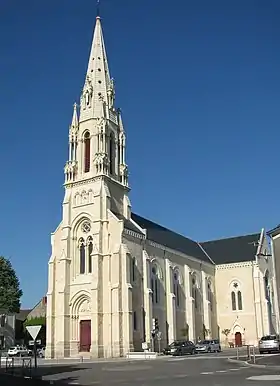 Église Notre-Dame-de-l'Assomption de Grandchamp-des-Fontaines