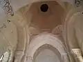 Croisée du transept couverte d'une coupole.
