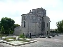 Abbatiale Saint-Étienne de Vaux-sur-Mer