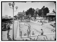 La piscine de l'hôtel vers 1935