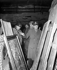 Dwight D. Eisenhower, Omar N. Bradley et George S. Patton, à la mine de sel d'Heilbronn.