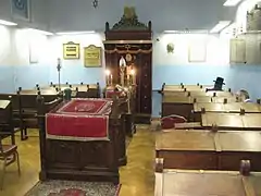 L'intérieur de la petite synagogue Eisenman, construite en 1907 à Anvers
