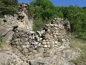 Les vestiges de l'église.