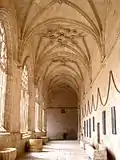 Une allée du cloître de la cathédrale d'El Burgo de Osma.