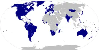 Les pays en bleu sont appelés « démocraties électorales » dans l'étude Freedom in the World [PDF] de Freedom House en 2010.