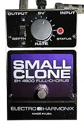 Une pédale de chorus classique, la Small Clone de Electro-Harmonix, utilisée entre autres par Kurt Cobain.