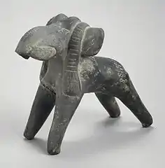 Éléphant (terre cuite) de Mathura, IIIe siècle av. J.-C.