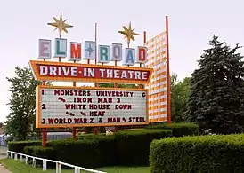 Drive-in à Warren, en Ohio, ouvert en 1950.