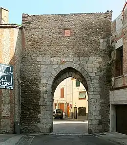Porte de Perpignan (vue nord).