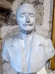 Buste de Paul Deschanel par Ernest Henri Dubois.