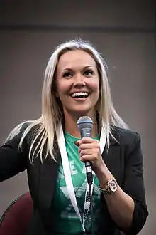 Description de l'image Emilie Ullerup at OzComicCon 2013.jpg.