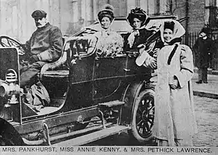 Emmeline Pankhurst, Annie Kenney et Emmeline Pethick-Lawrence, vers 1912.