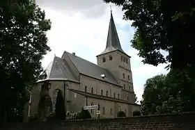 La chapelle, reconstruite après 1945.