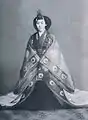 L'impératrice Teimei en tenue officielle en 1912.