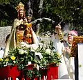 Encensement de la statue de Notre-Dame par Mgr Turini, évêque de Perpignan, lors de l'aplec de septembre 2016