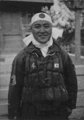 Un pilote kamikaze portant un simple hachimaki.