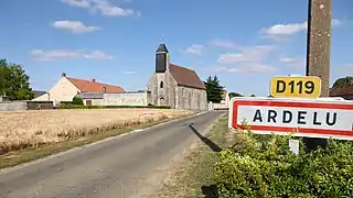 Entrée d'Ardelu par la route départementale 119.