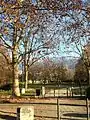 L'entrée du Parc Pompidou, côté Vercors, face à l'avenue Rochambeau