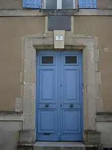 Entrée de la demeure familiale, rue Réclusane à Castres, où naît Jean Jaurès en septembre 1859.
