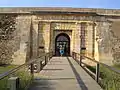 Entrée de la citadelle de Roses (porte de la mer).