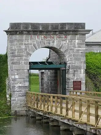 L'entrée du Fort Lennox construit sur l'Isle-aux-Noix sur la rivière Richelieu.