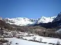 Partie du cirque glaciaire de Sanguinière avec sa forêt domaniale de mélèzes.