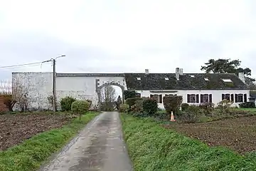 Entrée de l'ancienne abbaye de Boneffe