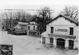 Les entrepôts de Bercy inondés, en 1910.